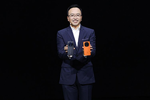华途传媒|荣耀Magic5系列国内发布 “青海湖电池”号称一天不用充电